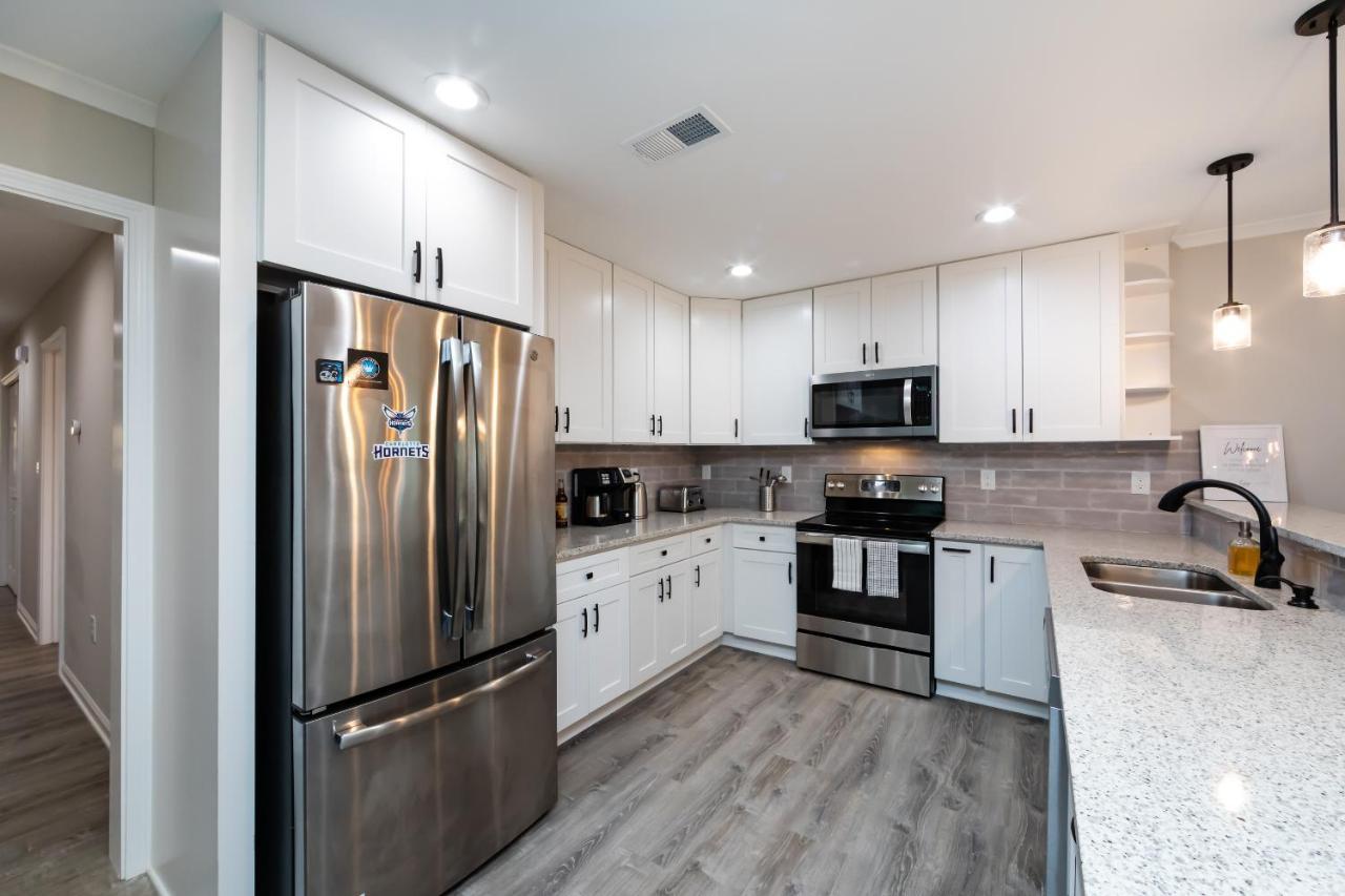 Brandnew Spacious 4 Bedroom House Minutes To Uptown Charlotte Kültér fotó